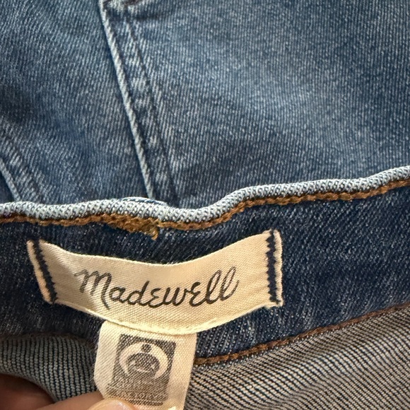 Madewell The Perfect Vintage Jean in Melgrove Wash - Picture 10 of 13